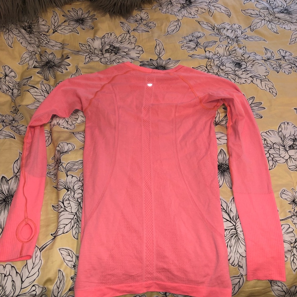 Lululemon long sleeve workout top